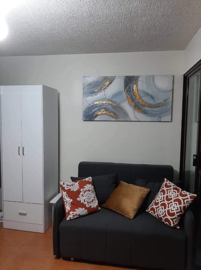 Lovely 2 Bedroom Condo With Free Secured Parking Manilla Buitenkant foto