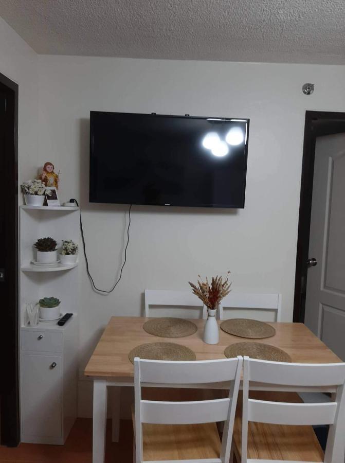 Lovely 2 Bedroom Condo With Free Secured Parking Manilla Buitenkant foto